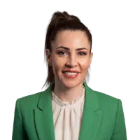 Corporate headshot by Turbo 360